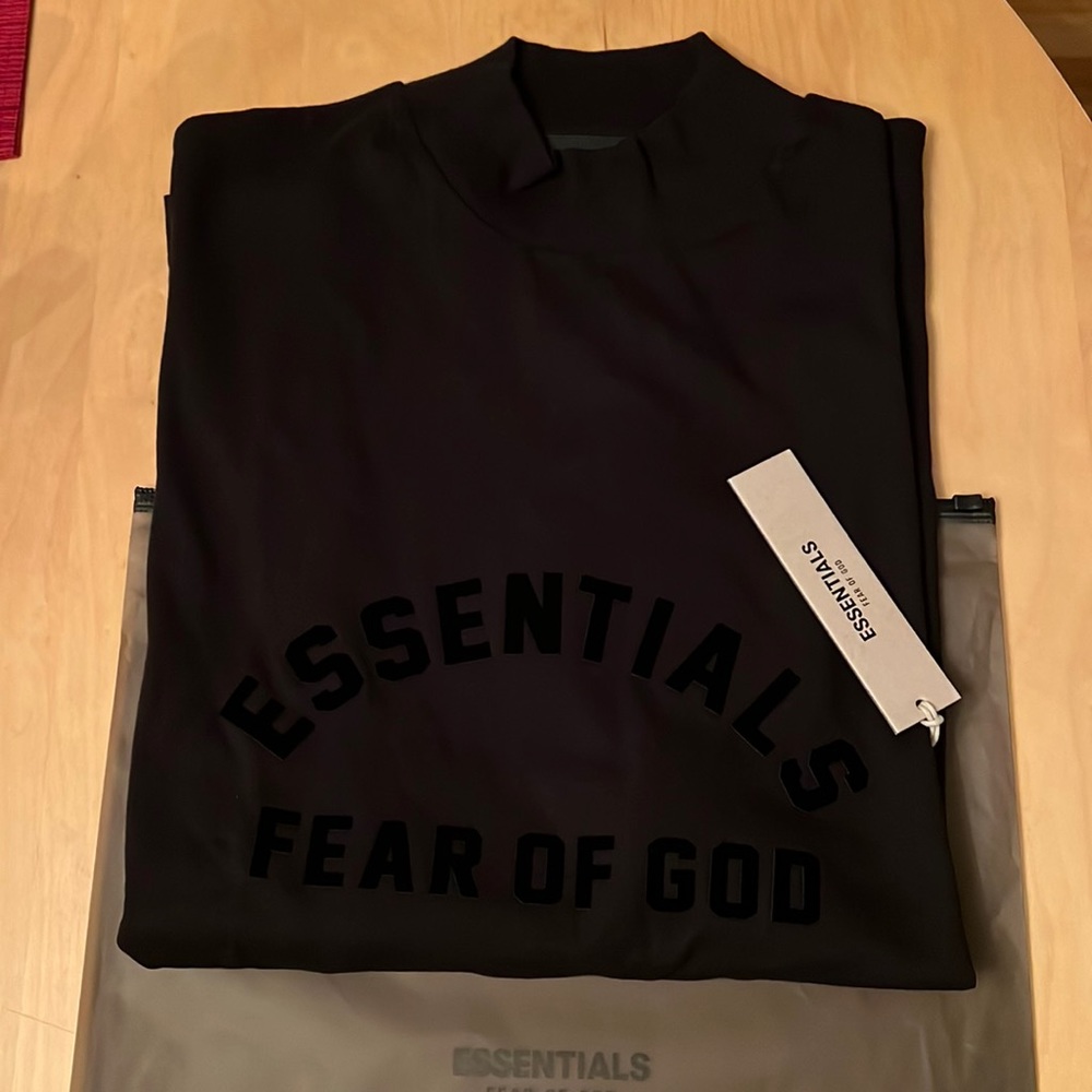 Essentials Fear of God t shirt